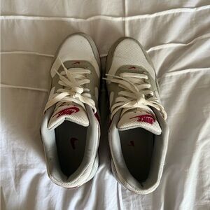 Nike Air Max tennis shoes